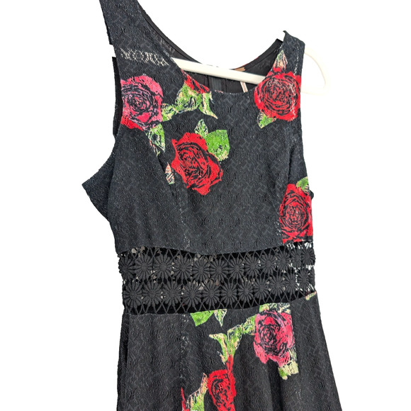Free People Black Asian Rose Boho Whimsigoth Lace Cutout Crochet Mini Dress 2 - Picture 5 of 12